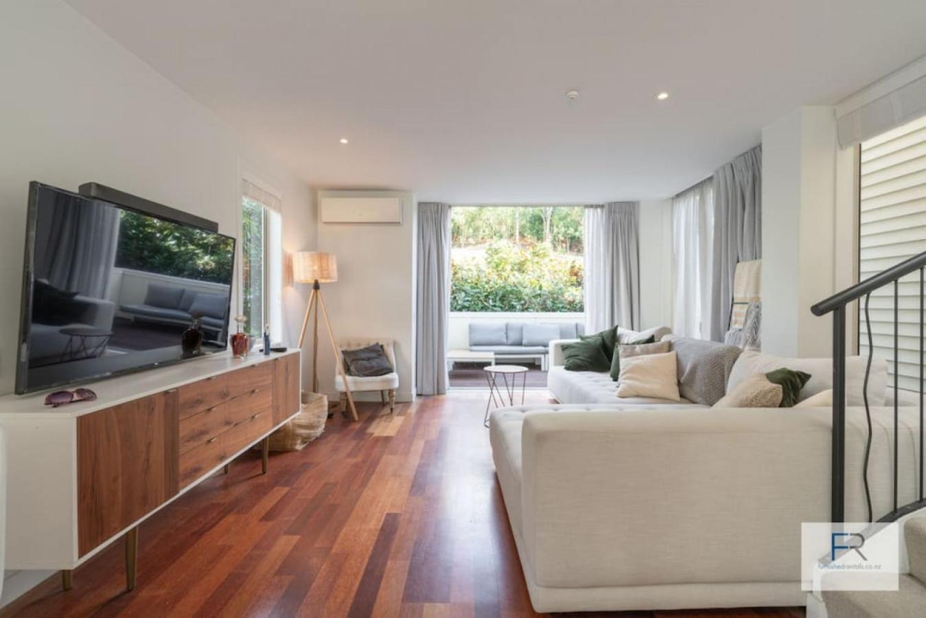 Вилла Chic Parnell Townhouse Окленд Экстерьер фото